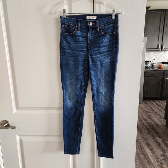Madewell 9" High-Rise Skinny Jeans in Davis Wash - Picture 2 of 6